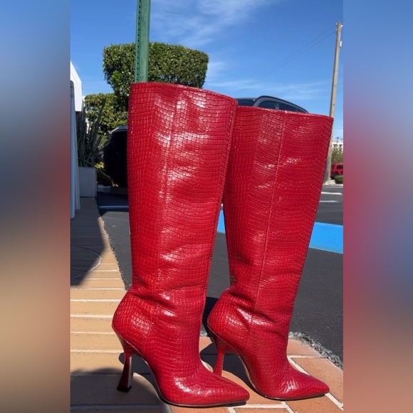 Stuart Weitzman Shoes - Stuart Weitzman Red Crocodile Leather Heeled Boots Size 6